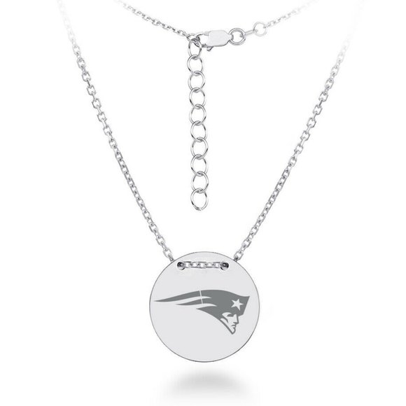 NFL New England Patriots Engraved Disk Necklace - Picture 1 of 1